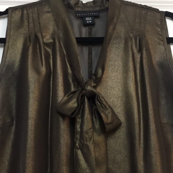 Apostrophe Sheer Glitter Top - Picture 2 of 8